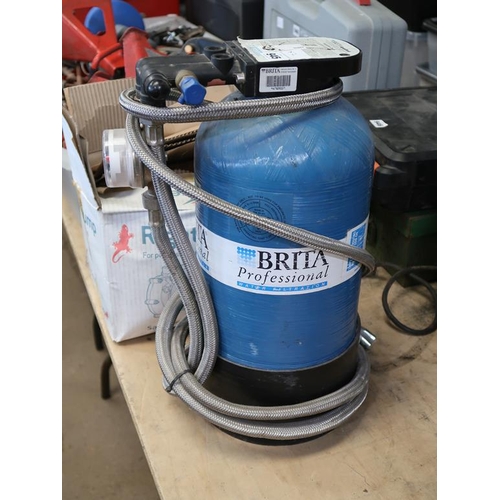 945 - BRITA PROFESSIONAL FILTER