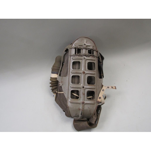 1404 - WW2 GAS MASK