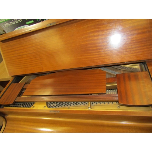 803 - BABY GRAND PIANO