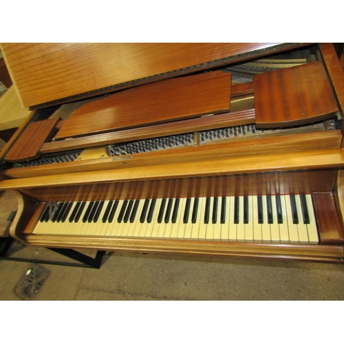 803 - BABY GRAND PIANO