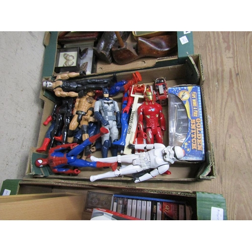 154 - BOX OF PLASTIC TOY FIGURES
