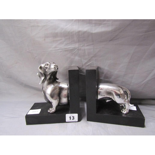 13 - PAIR OF DOG BOOKENDS