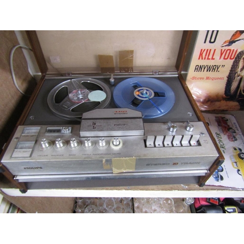 499 - PHILIPS STEREO FOUR TRACK