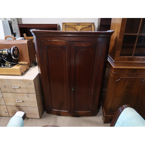 575 - GEORGIAN CORNER CUPBOARD