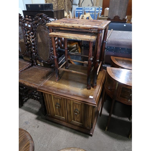 615 - OAK CUPBOARD; NEST OF TABLES