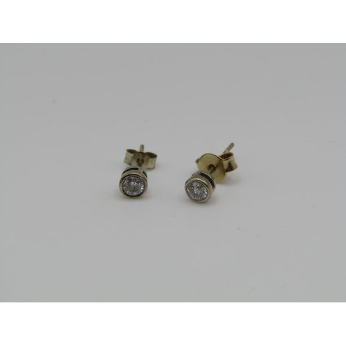 1707 - PAIR OF DIAMOND STUD EARRINGS