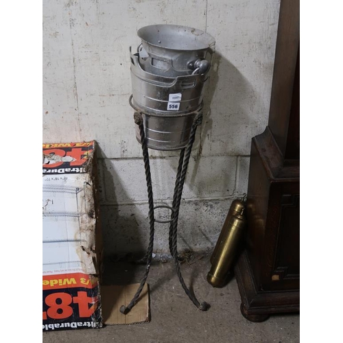 556 - CHAMPAGNE BUCKETS ON STAND