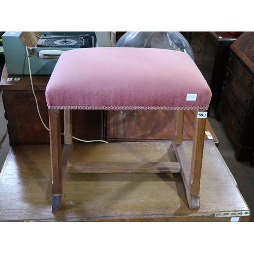 593 - EARLY 20C OAK DRESSING TABLE STOOL