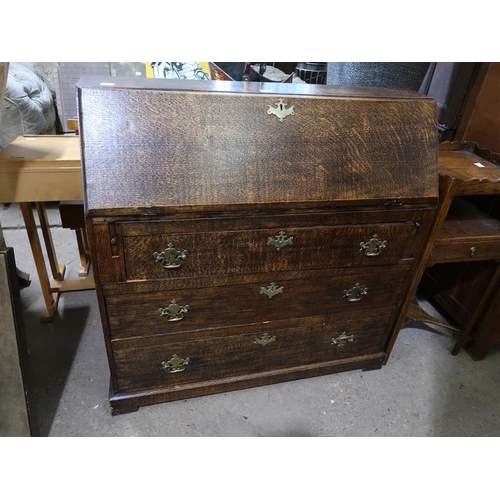 599 - EARLY 20C OAK BUREAU