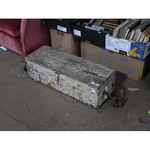 712 - BOX TO INCL LARGE WRENCHES ETC