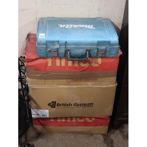 718 - MAKITA AUTOFEED SCREWDRIVER; LARGE QTY OF DRY WALL SCREWS