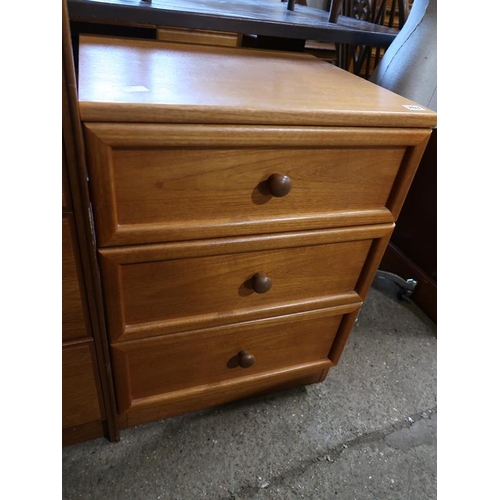 763 - TEAK EFFECT 3 DRAWER CHEST