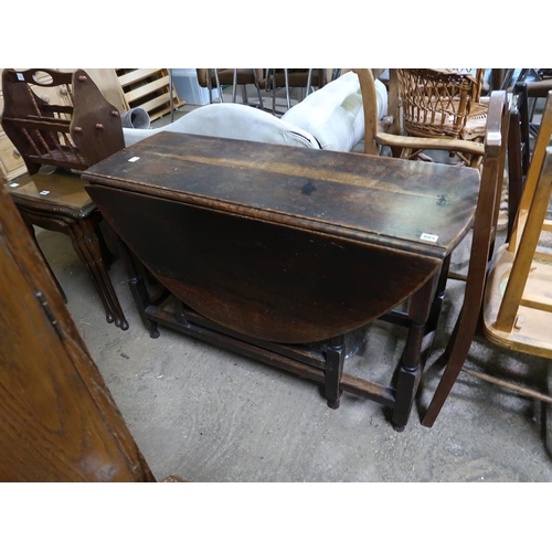885 - OAK GATELEG TABLE