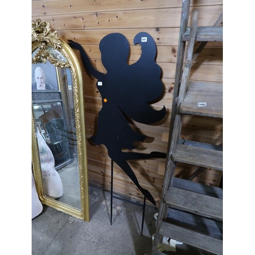 891 - GARDEN SILHOUETTE - FAIRY