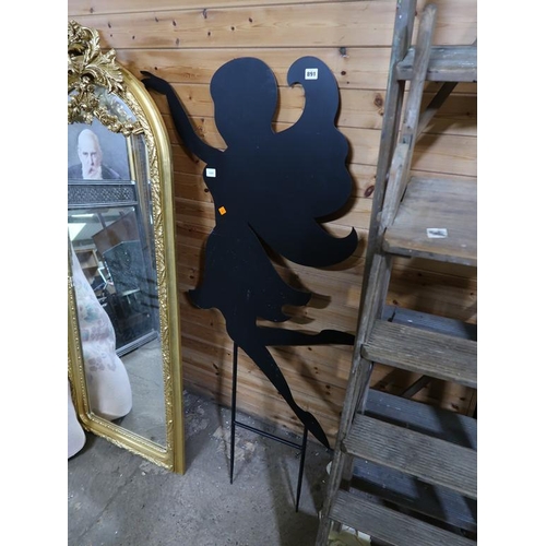 891 - GARDEN SILHOUETTE - FAIRY