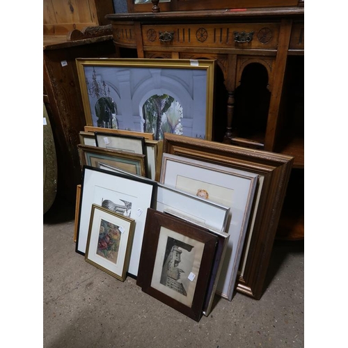 917 - LARGE COLLECTION OF PICTURES AND PRINTS