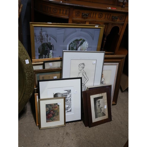 917 - LARGE COLLECTION OF PICTURES AND PRINTS