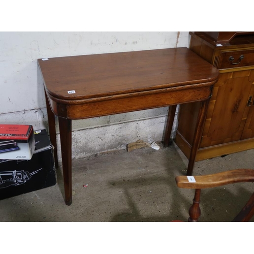 625 - OAK FOLD OVER CARD TABLE