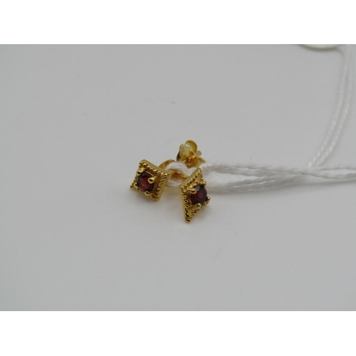 1610 - SILVER GILT GARNET EARRINGS