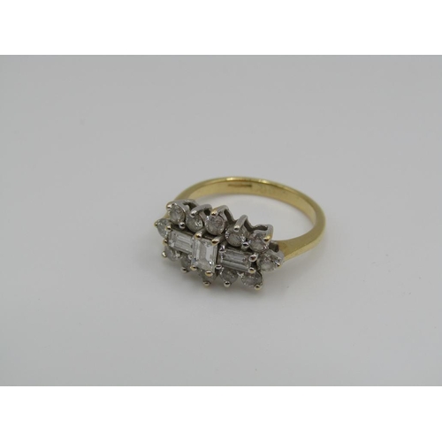 1568 - 18CT GOLD DIAMOND CLUSTER RING