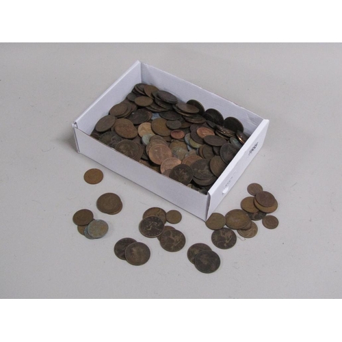 1685 - BOX OF MIXED COPPER COINS