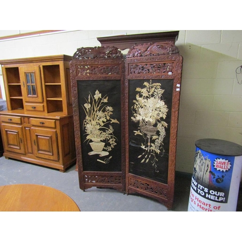1874 - ORIENTAL FOLDING SCREEN 130 x 198cms