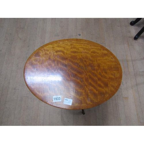 1933 - REGENCY PERIOD SATINWOOD OCCASIONAL TABLE 42 x 57 cms