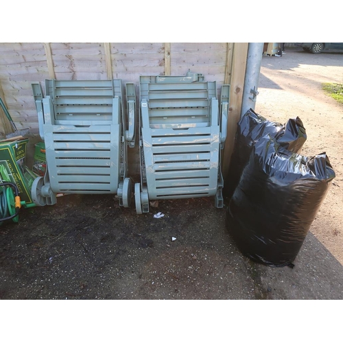 1044 - SUN LOUNGERS WITH CUSHIONS