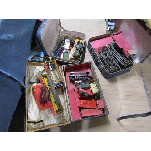 1319 - QTY OF MISC TRAINS, TRACK ETC