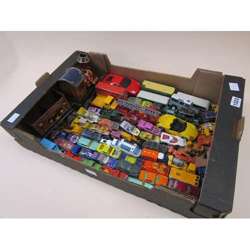 1323 - BOX OF MIXED DIECAST VEHICLES