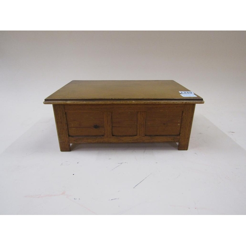 1349 - NEEDLEWORK BOX AND CONTENTS