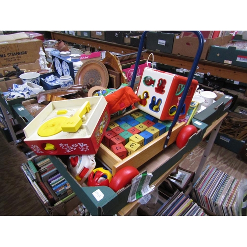 253 - FISHER PRICE TOYS ETC