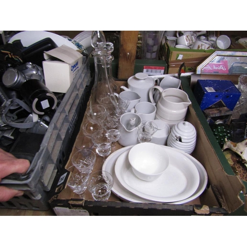 268 - BOX OF CHINA AND GLASS