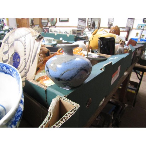 303 - BOX OF CERAMICS TO INCL B&W TUREEN, ORIENTAL ETC