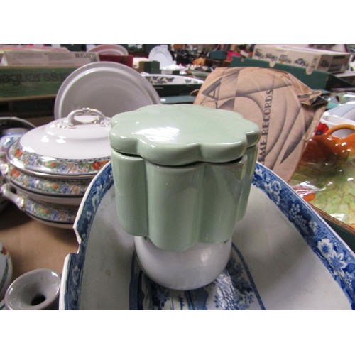 303 - BOX OF CERAMICS TO INCL B&W TUREEN, ORIENTAL ETC