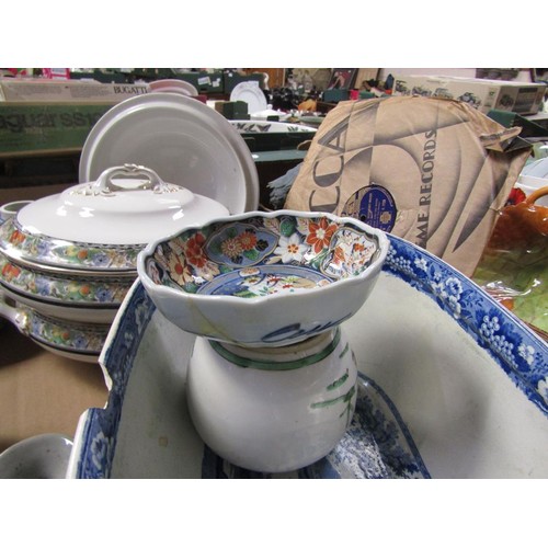 303 - BOX OF CERAMICS TO INCL B&W TUREEN, ORIENTAL ETC