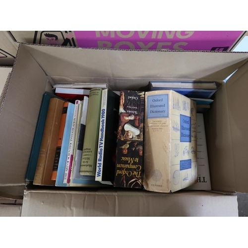 LARGE COLLECTION OF MIXED BOOKS