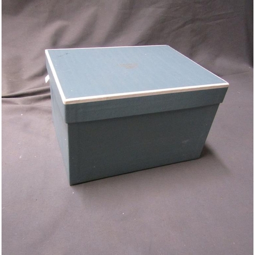 MODERN CLOCK IN BOX