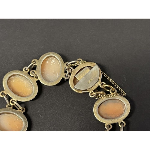 1174 - Cameo bracelet, gilt metal