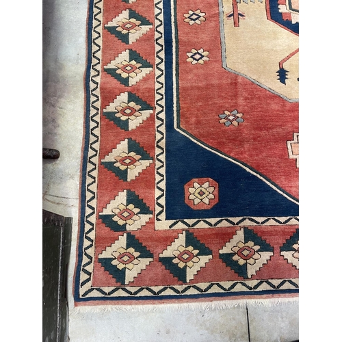 1123 - Hand knotted wool carpet, Ex David Jones Gallery approx 2.94m x 2.15m