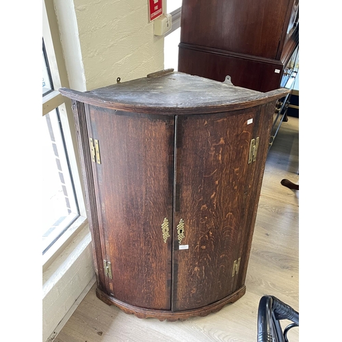 1194 - Antique English Georgian oak corner cupboard, approx 108cm H x 81cm W x 54cm D