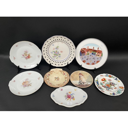 151 - Assortment of antique and vintage, plates to include cake plate, approx 32cm Dia and smaller