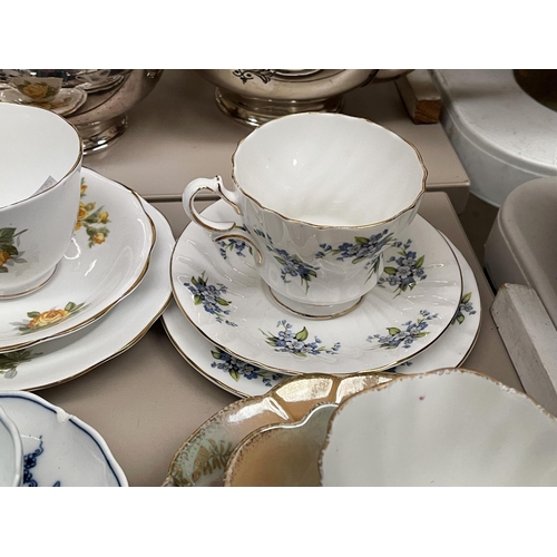 155 - Assortment of antique and vintage cups and saucers some with plates to include Meissen