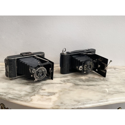 157 - Two vintage Kodak camera's