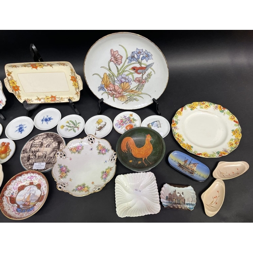 172 - Antique and vintage plates, dishes etc, approx 18cm Dia and smaller