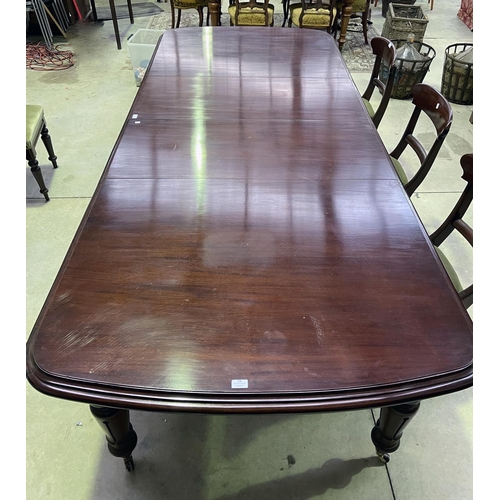 236 - Antique style William IV mahogany table with two extension  leaves, approx 76cm H x 185cm W x 123cm ... 