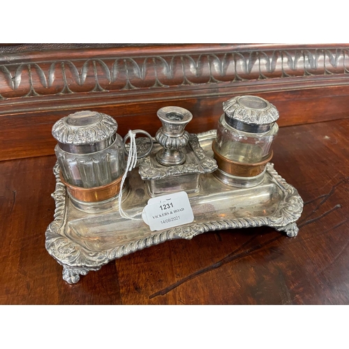 1231 - Antique 19th century Sheffield plate inkstand, fitted with two glass inkwells flanking a miniature c... 