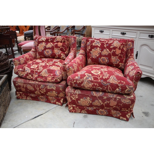 472 - Pair of lounge arm chairs (2)
