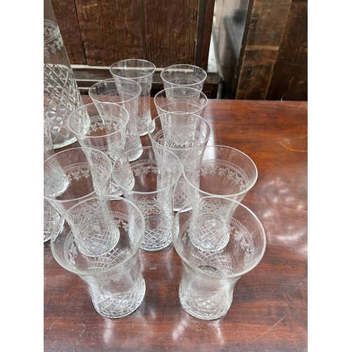 221 - Pall Mall water jug and fifteen glasses, approx 22cm H and smaller (16)