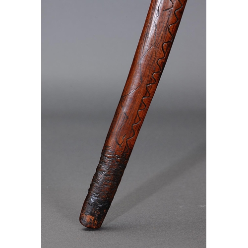 1010 - RARE SUPERB EARLY INCISED SWORD CLUB, SYDNEY REGION, NEW SOUTH WALES, Carved and engraved hardwood (... 